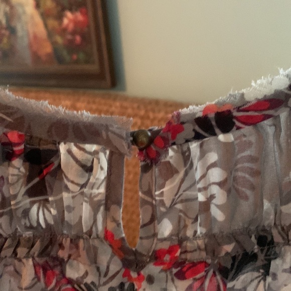 Gap Floral Top - Picture 6 of 6